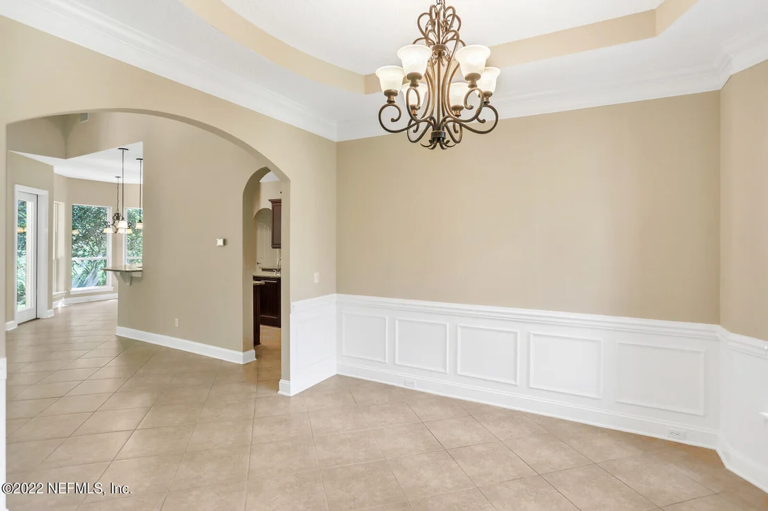 Photo of 275 STONEWELL Drive