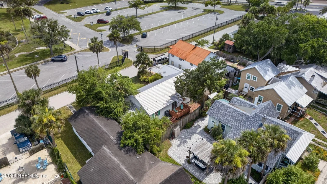 Photo of 18 OCEAN Avenue