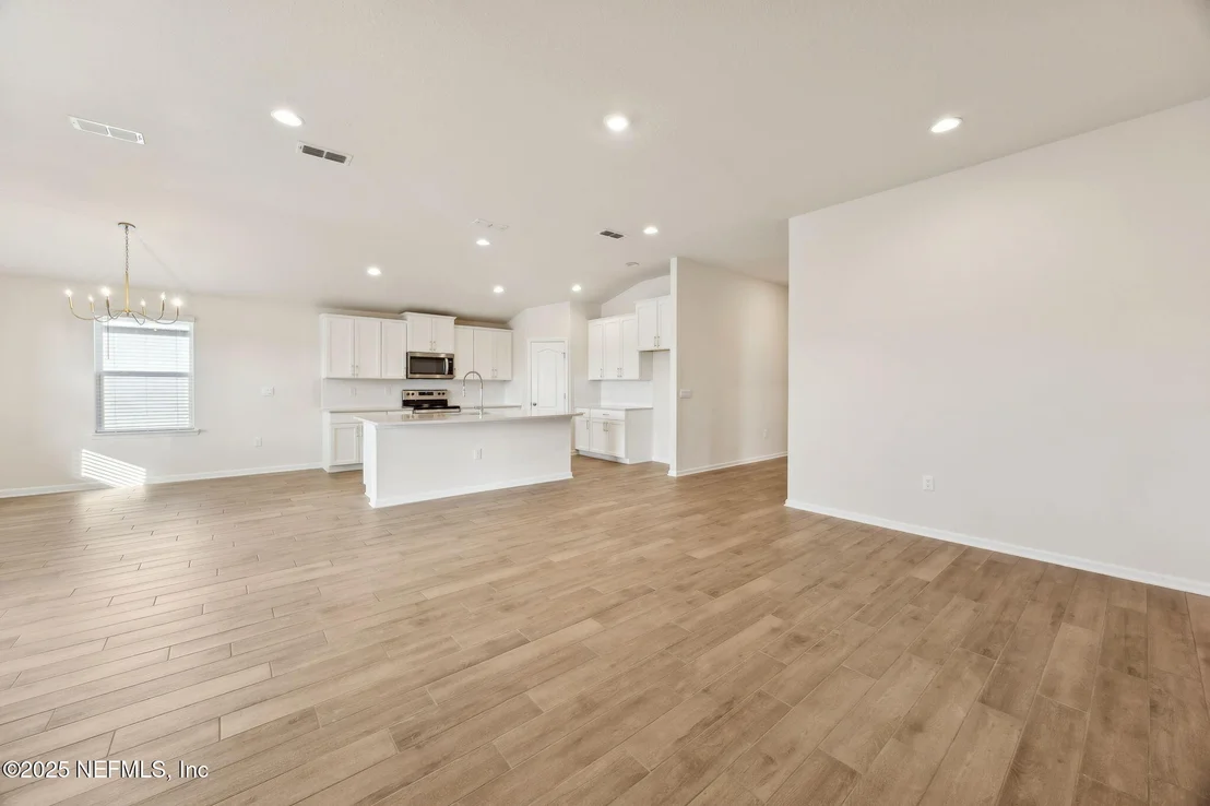 Photo of 70414 WINDING RIVER Drive