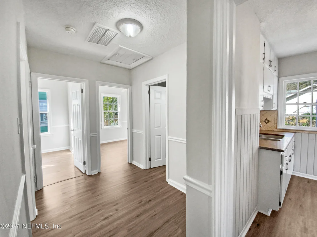 Photo of 2959 COLLIER Avenue