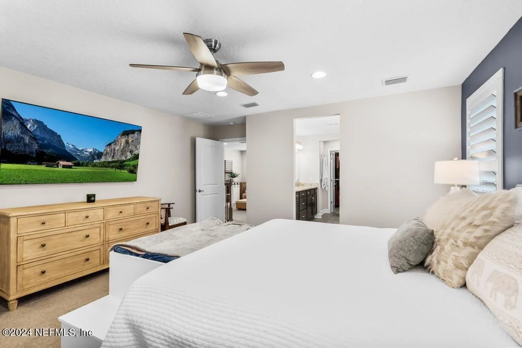 Photo of 4016 SEASIDE Drive E