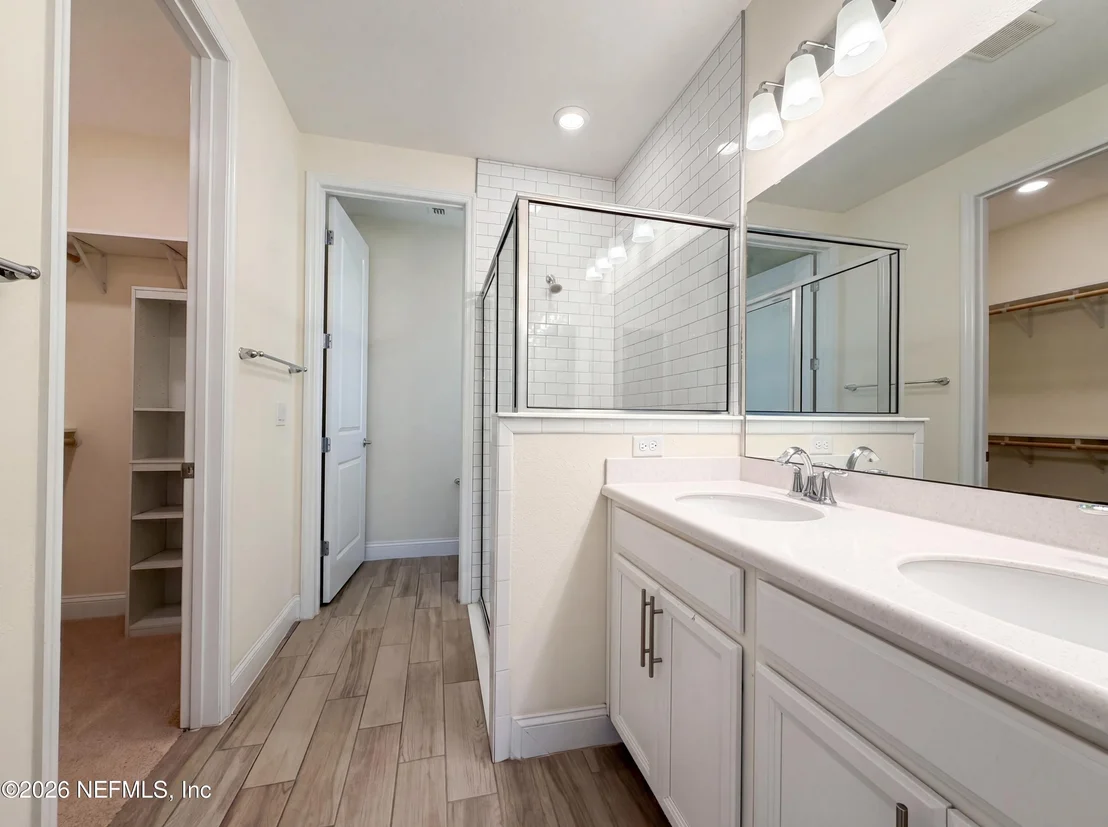Photo of 211 CLIFTON BAY