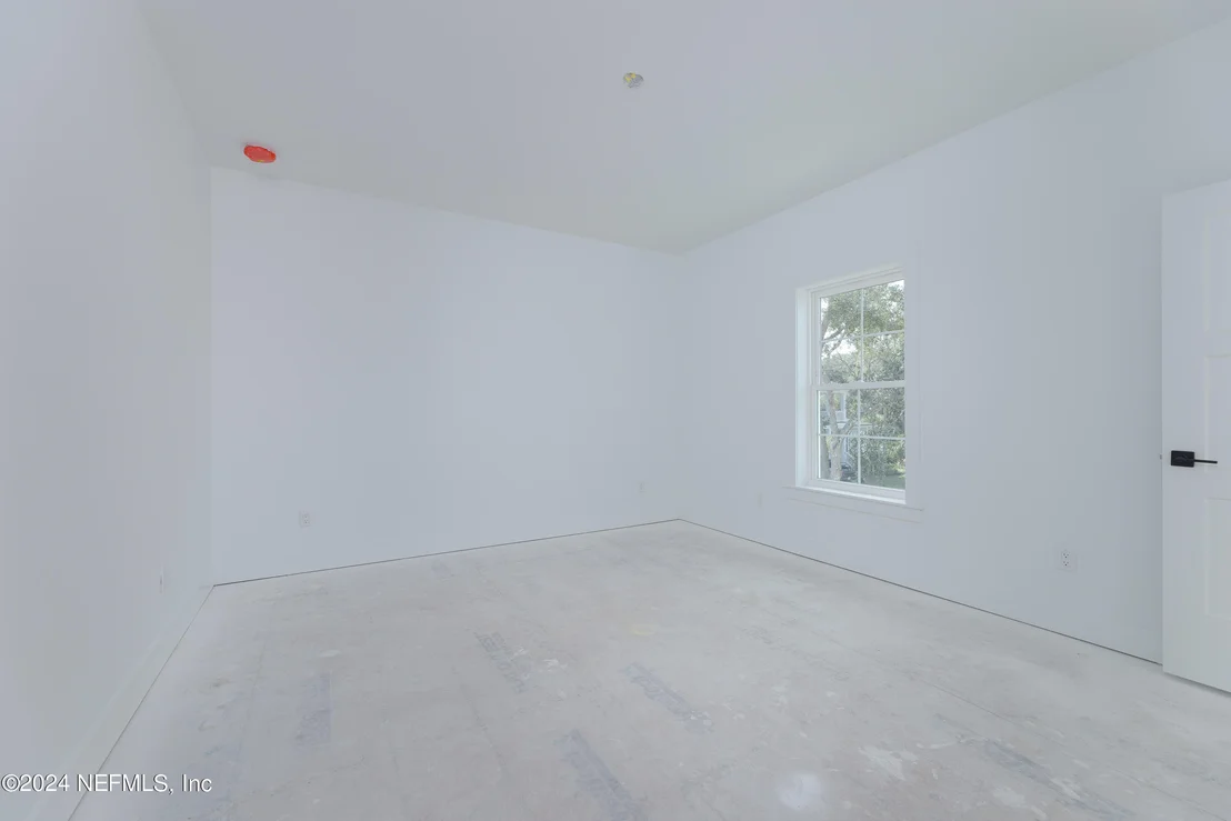 Photo of 372 RIDGEWAY Road