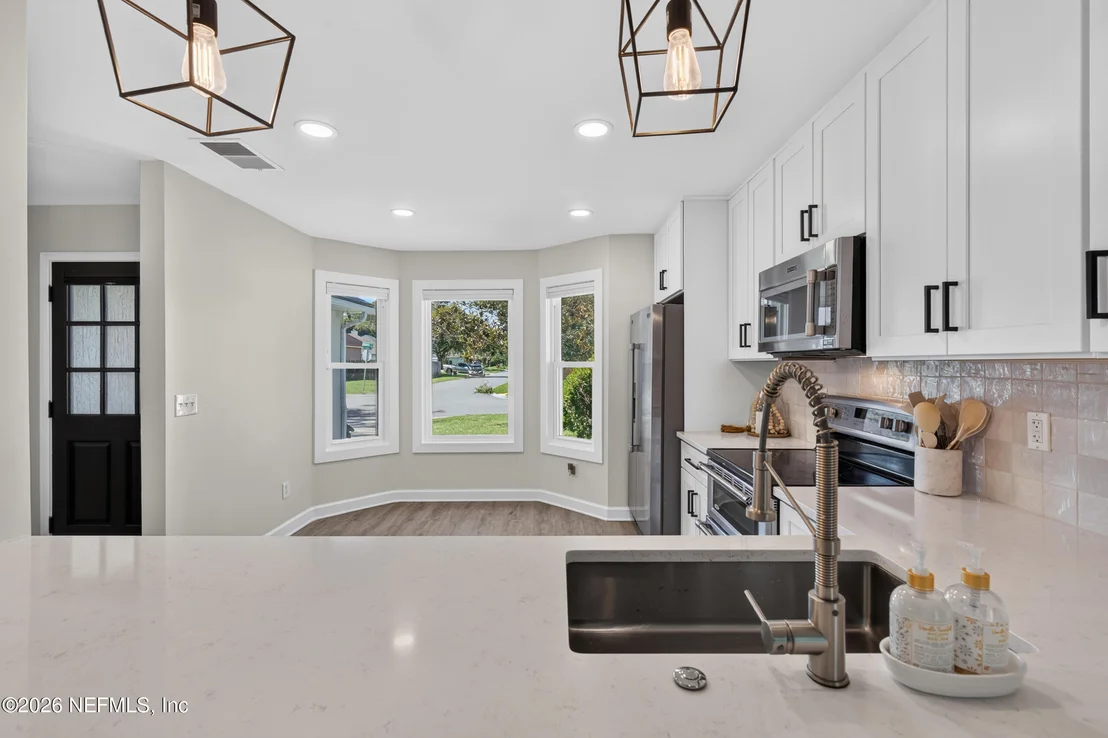 Photo of 12151 SUNCHASE Drive
