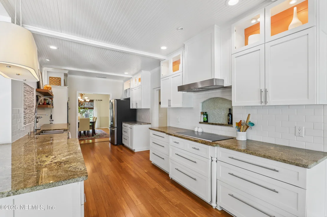 Photo of 2856 RAVINES Road