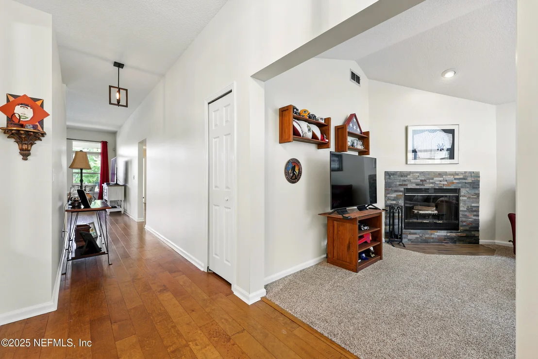 Photo of 364 MAPLEWOOD Drive