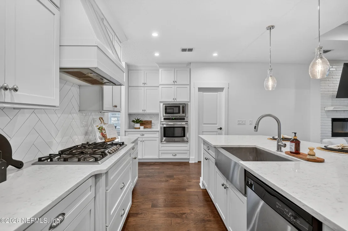 Photo of 73 GREENVIEW Lane
