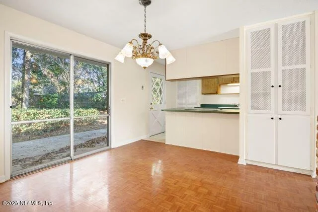 Photo of 1130 CROWN Drive