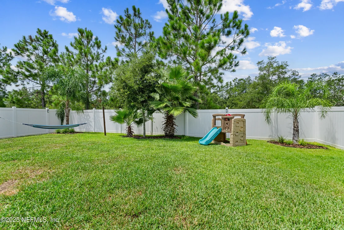Photo of 551 BROOMSEDGE Circle