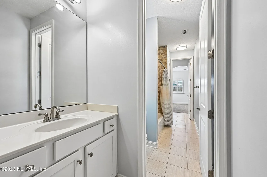 Photo of 136 DUNDEE Place