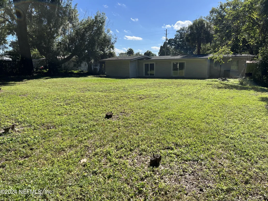 Photo of 5519 RIVER FOREST Drive