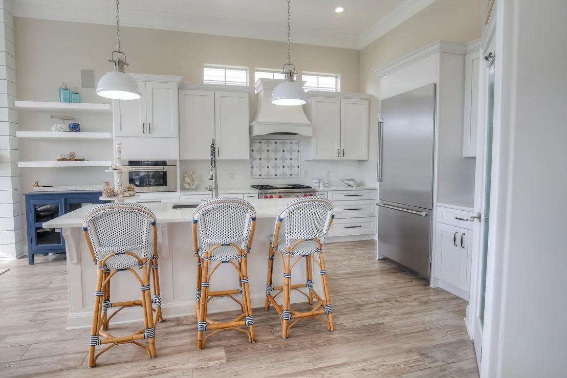 Photo of 232 LAUREL Lane