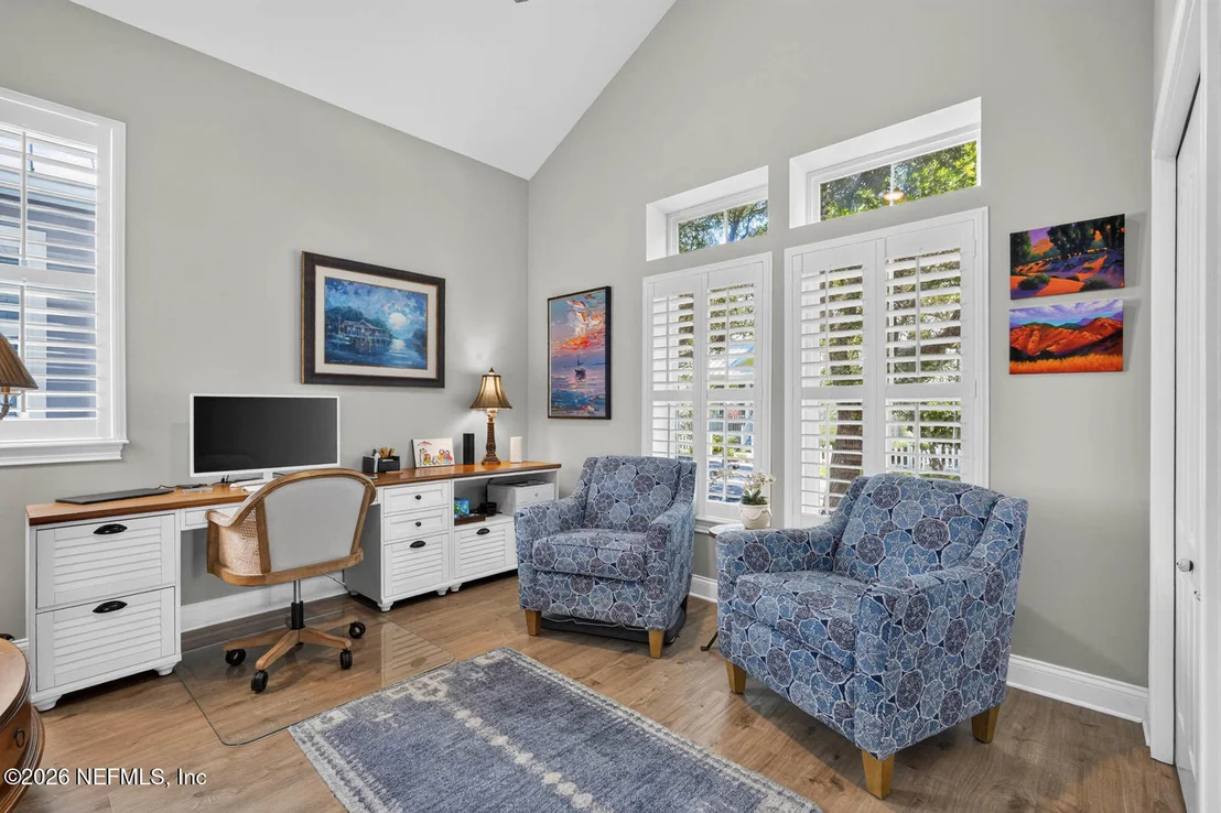 Photo of 136 ISLAND COTTAGE Way