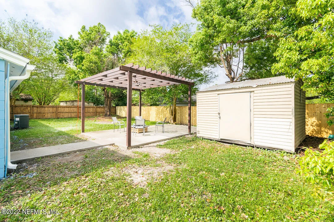 Photo of 2576 SPRING LAKE Road