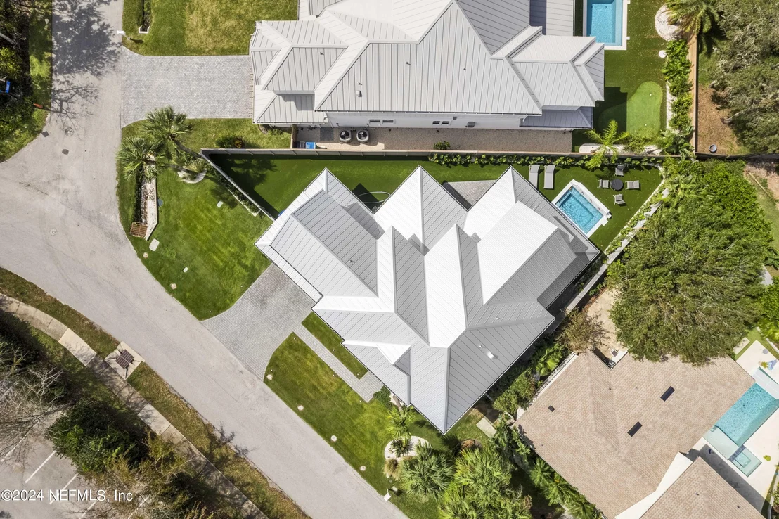 Photo of 469 GOLF VIEW Circle