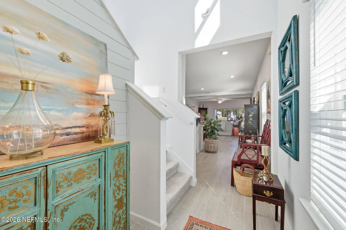 Photo of 131 BEAUCLAIR Boulevard