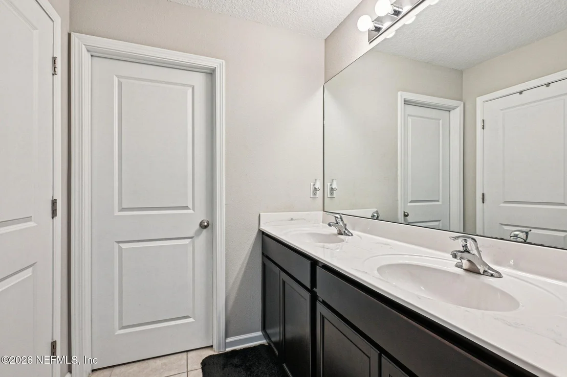 Photo of 706 MEADOW RIDGE Drive