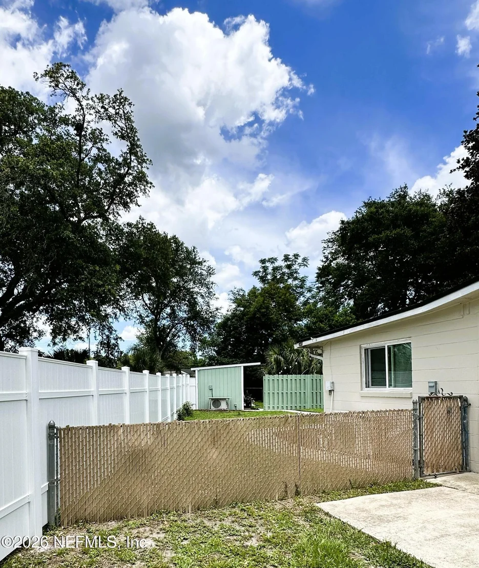 Photo of 11639 MARINA Drive