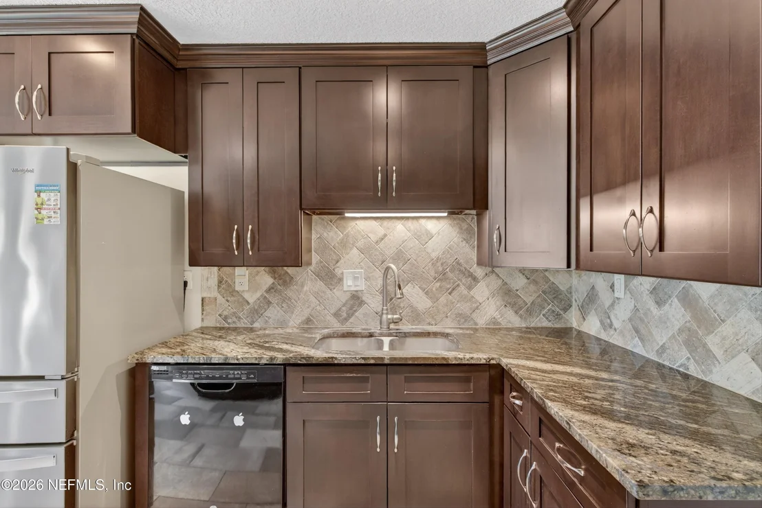 Photo of 5353 RIVERTON Road