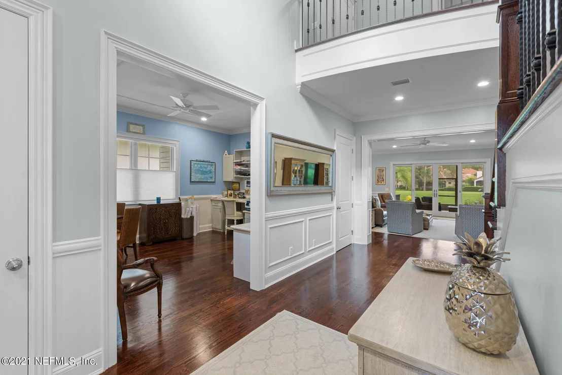 Photo of 236 LAUREL Lane