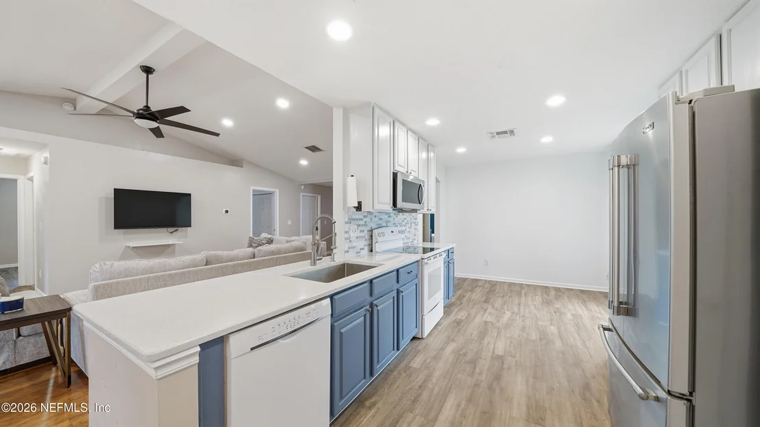 Photo of 1272 SOARING FLIGHT Way