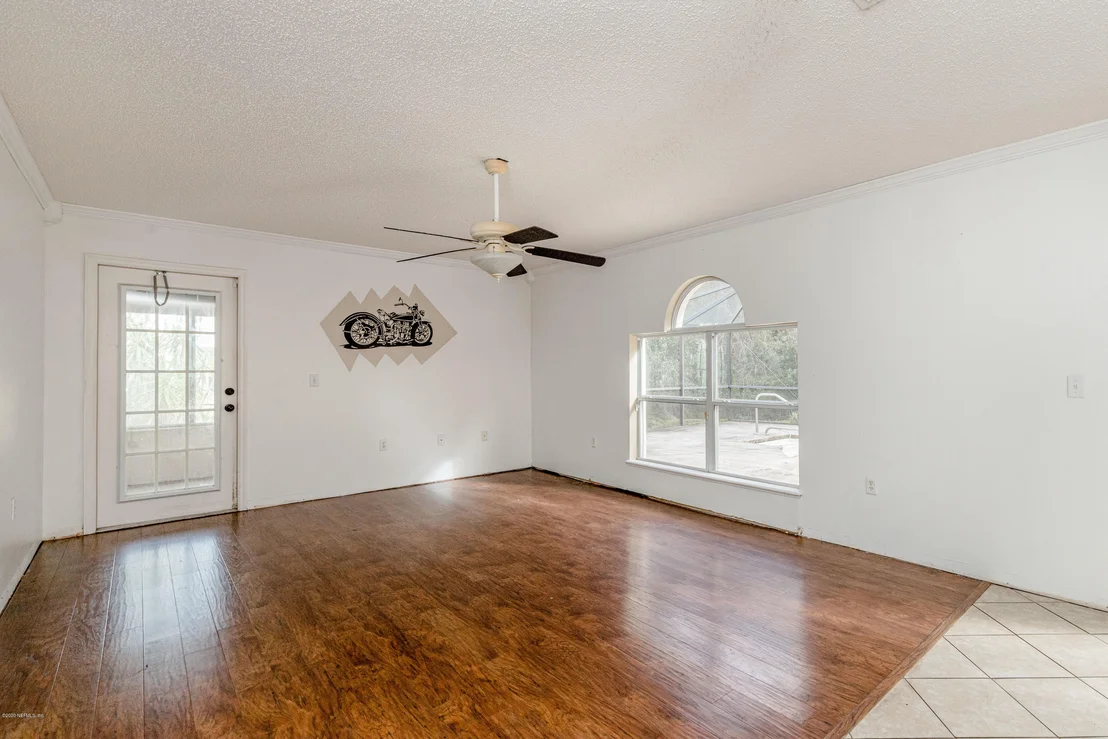 Photo of 4016 HALF MOON Circle