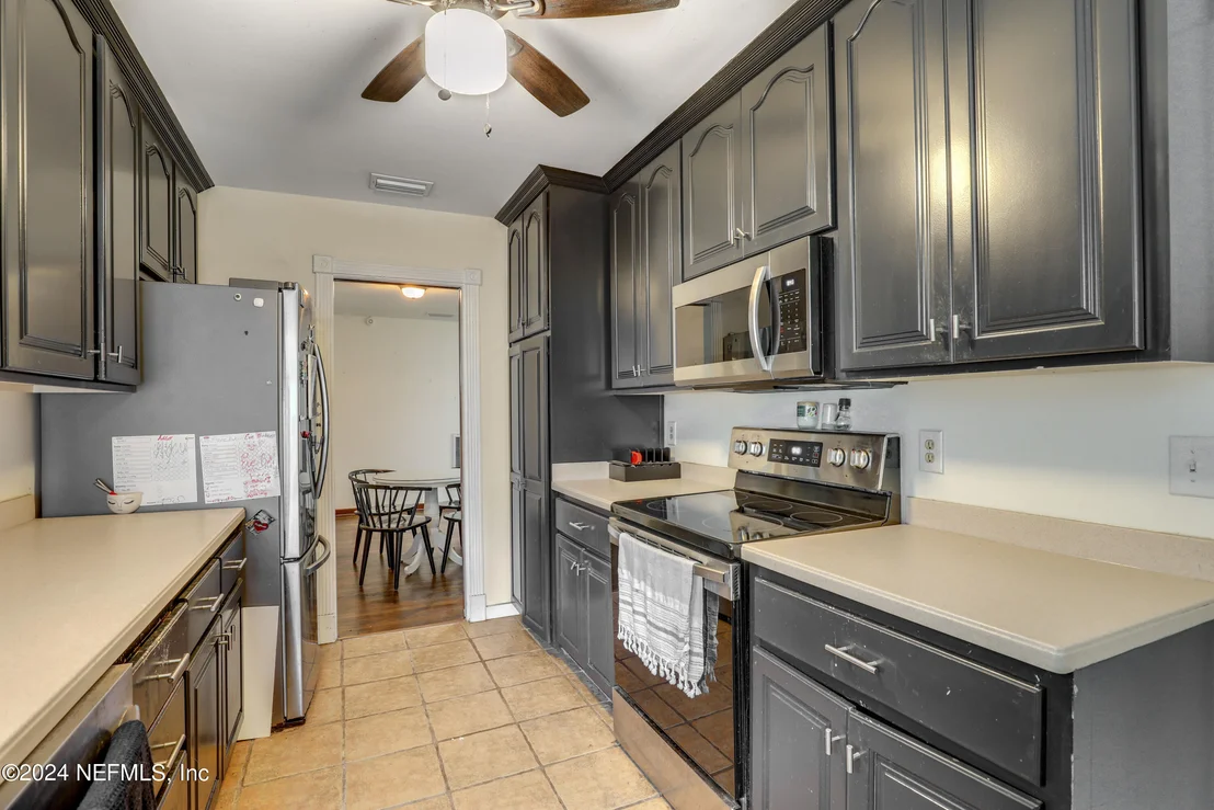 Photo of 2401 CALADIUM Road