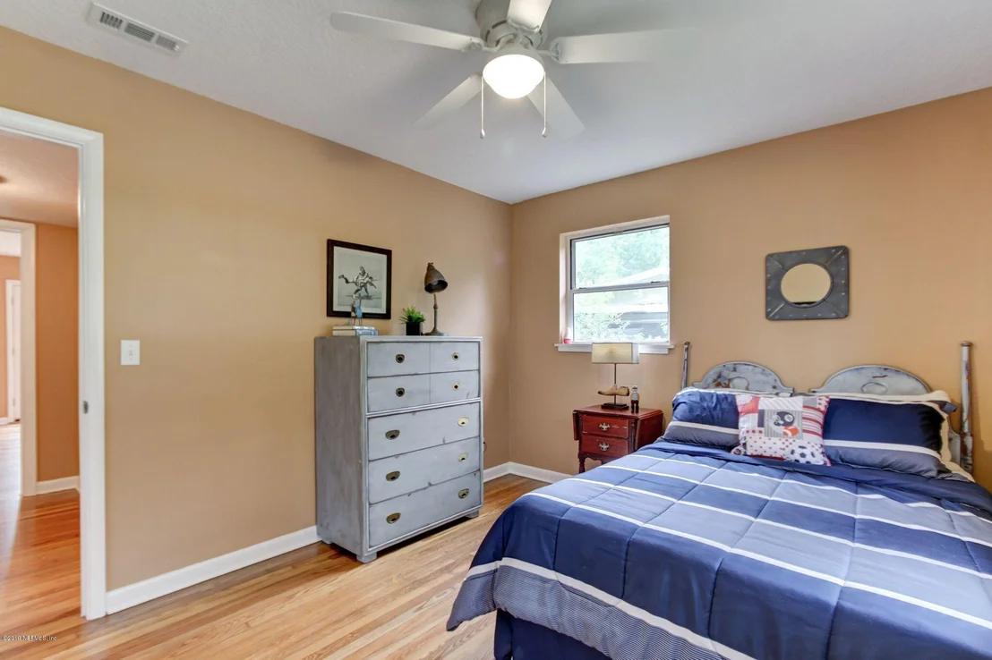 Photo of 7462 SPINOLA Road