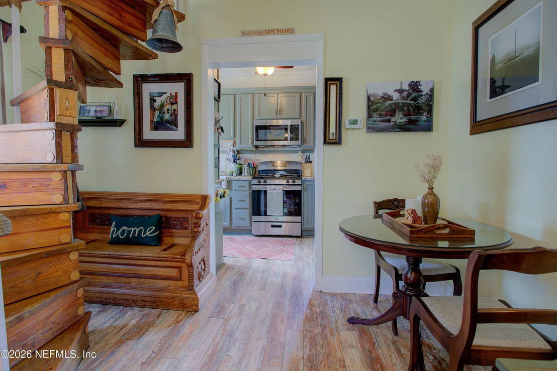 Photo of 9 ARENTA Street