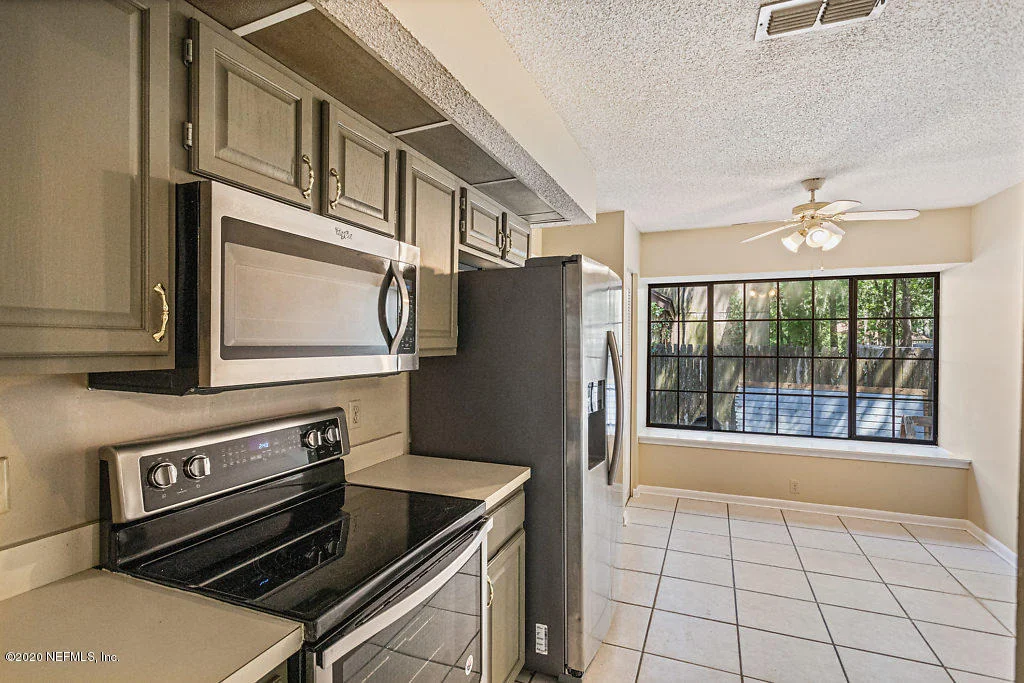 Photo of 4866 TRUMBULL Place