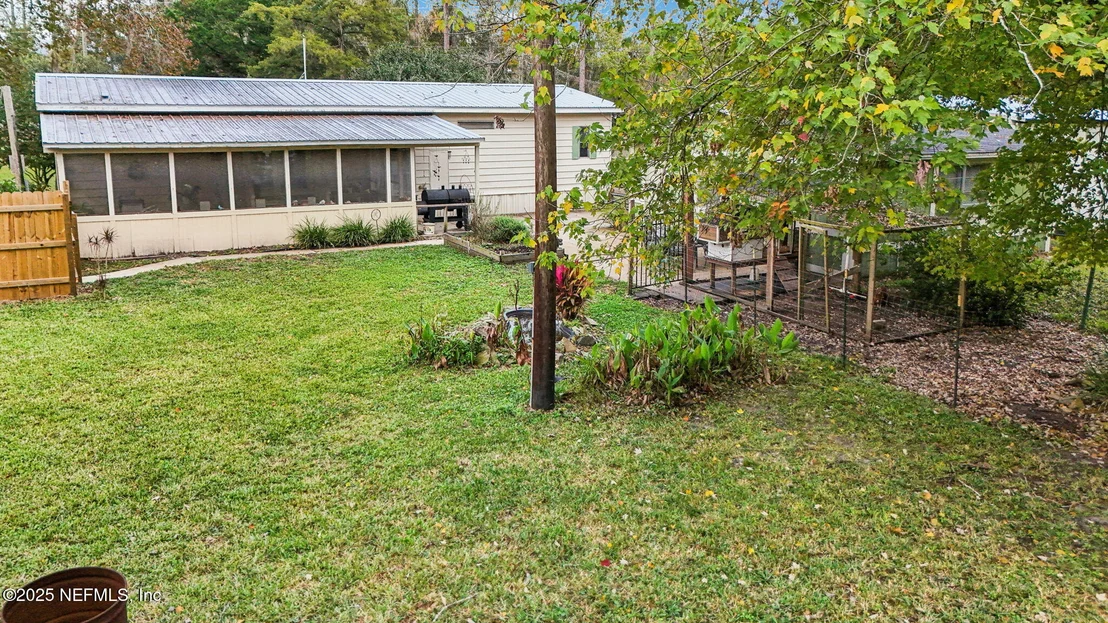 Photo of 8521 COUNTY ROAD 13 N