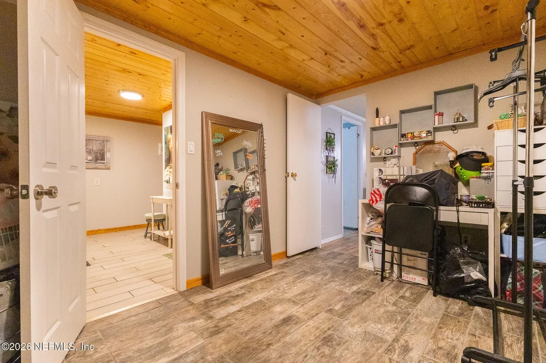 Photo of 239 LYNNE Drive