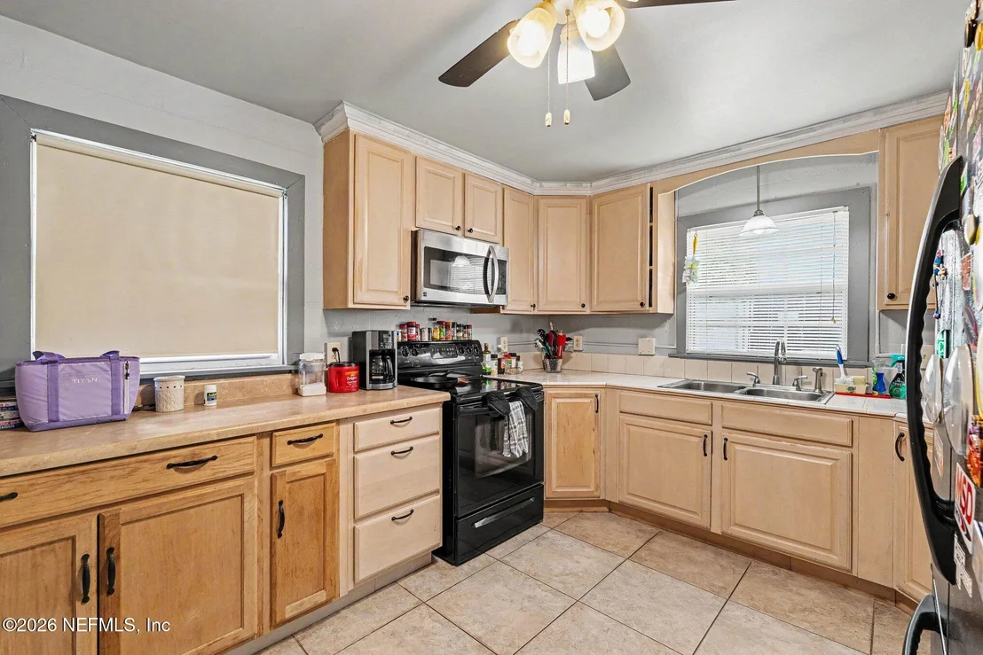 Photo of 3500 ROOSEVELT Road