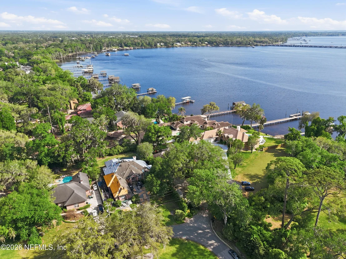 Photo of 2656 BEAUCLERC Road