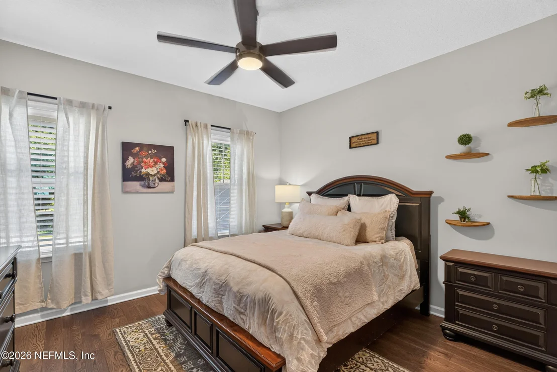 Photo of 239 RIVER Road