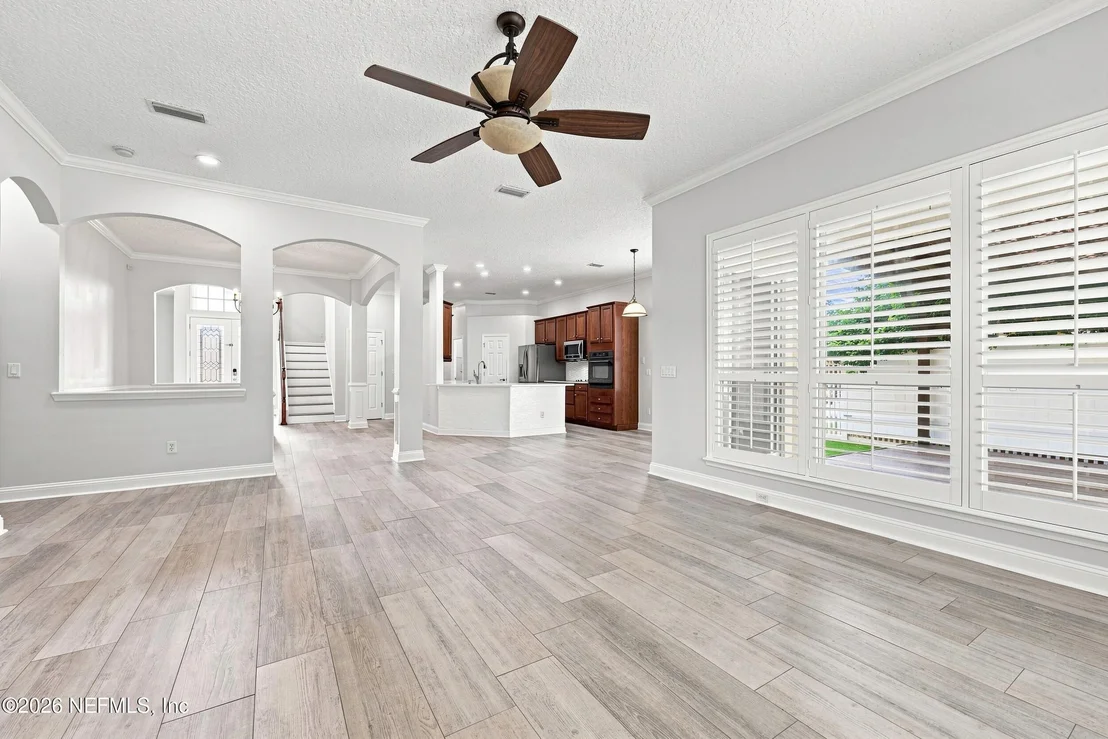 Photo of 10125 DELPOINT Lane