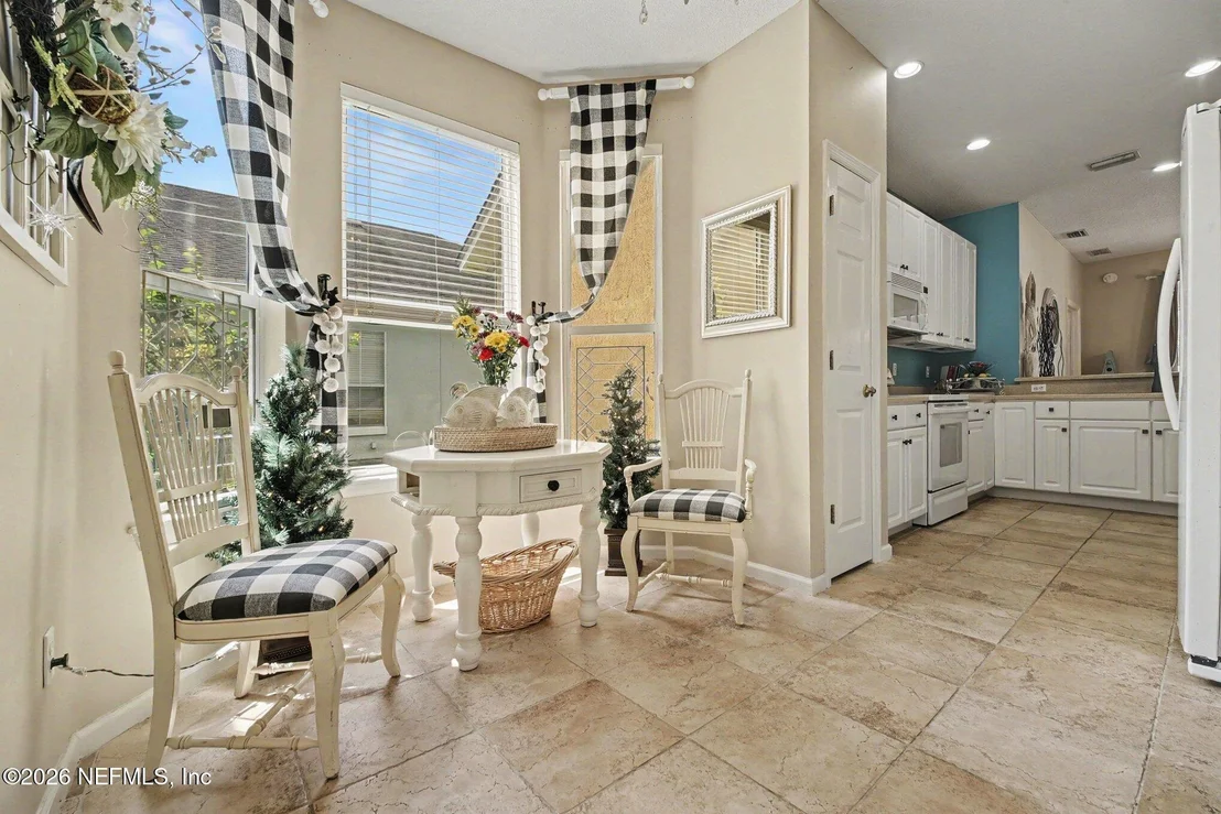 Photo of 1437 STOCKBRIDGE Lane