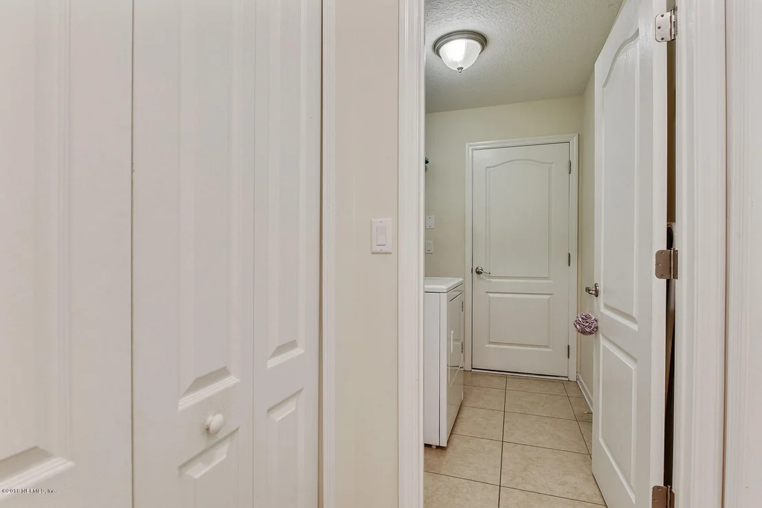 Photo of 290 HOLLAND Drive