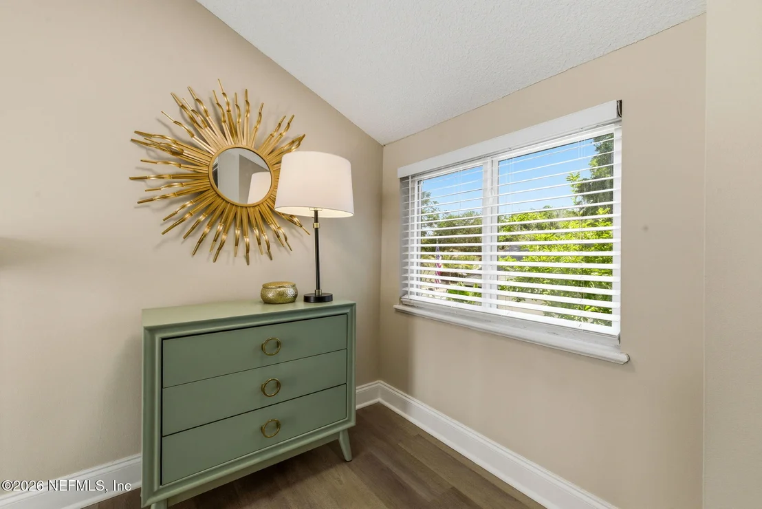 Photo of 5534 MARINERS COVE Drive