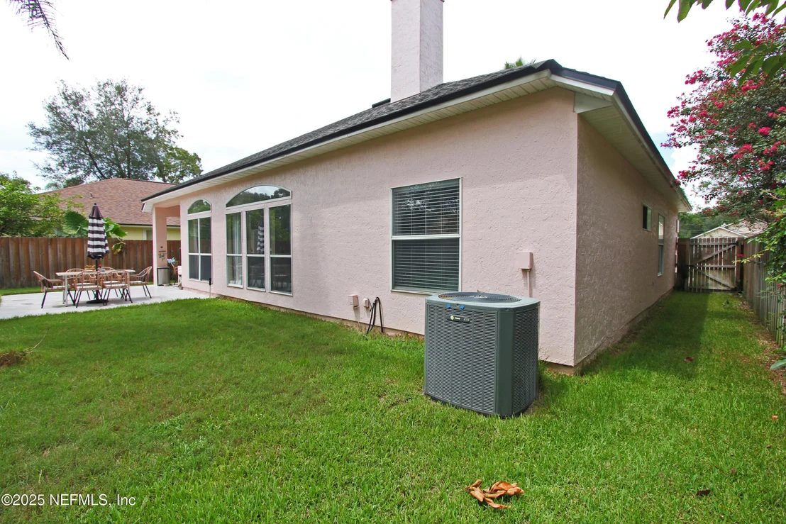 Photo of 1121 ANDREA Way