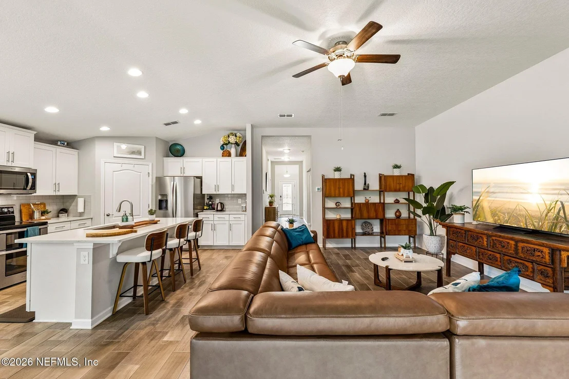 Photo of 3800 GREAT FALLS Loop