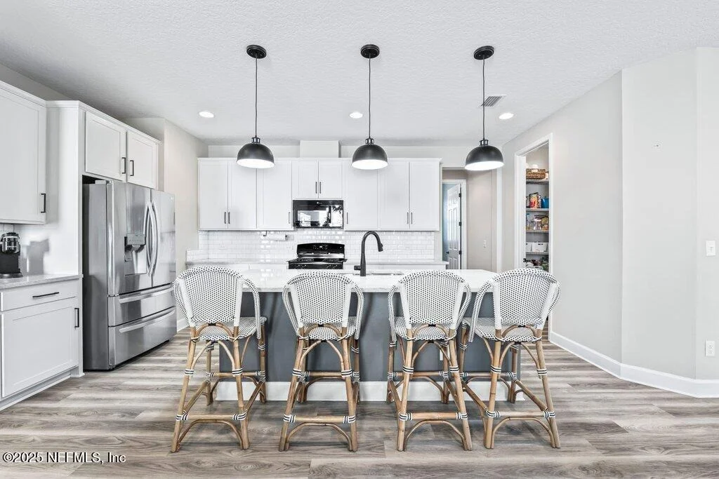 Photo of 1917 AMBERLY Drive