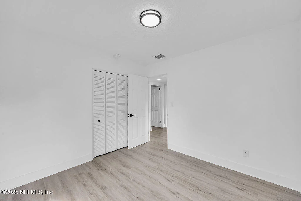 Photo of 5489 OAK FOREST Drive