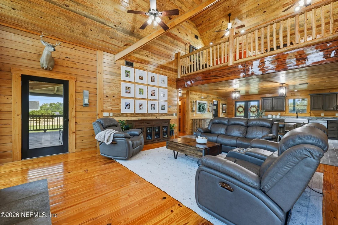 Photo of 3938 SUNSET SKY Road