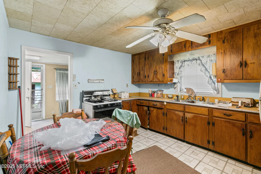 Photo of 44125 JARRETT Road