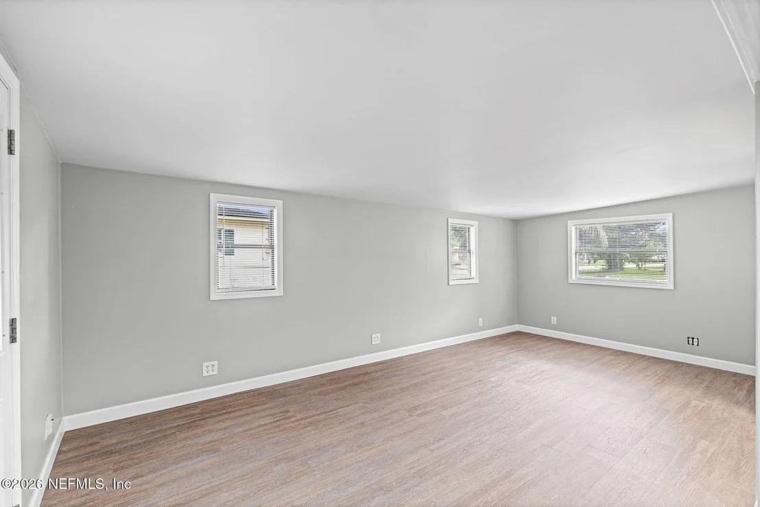 Photo of 215 HILLTOP Drive