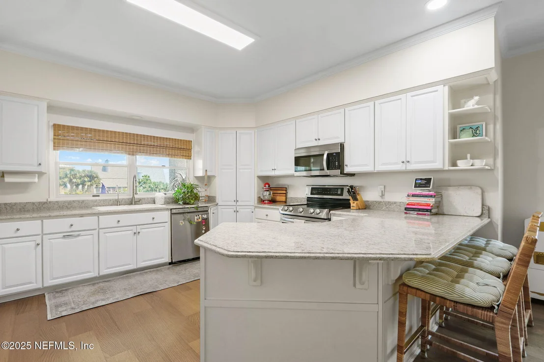 Photo of 95366 SPINNAKER Drive