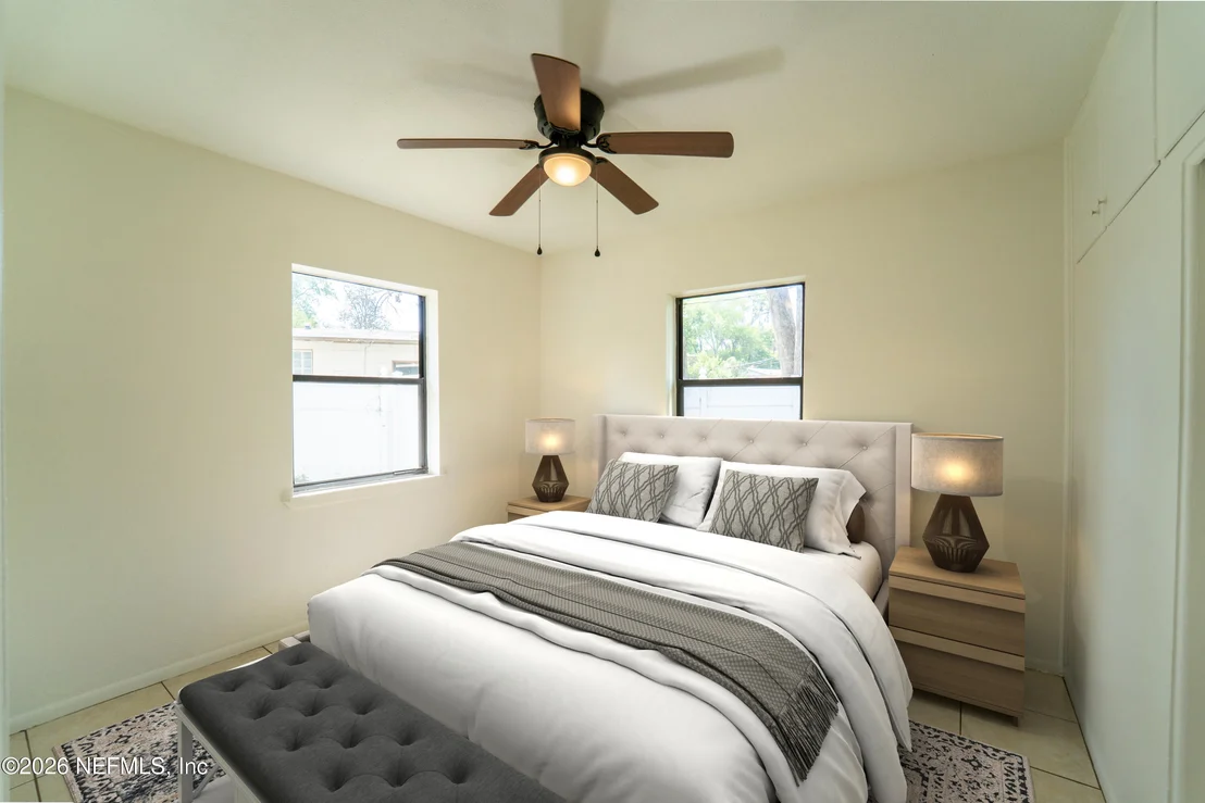 Photo of 5308 N RIVER Road
