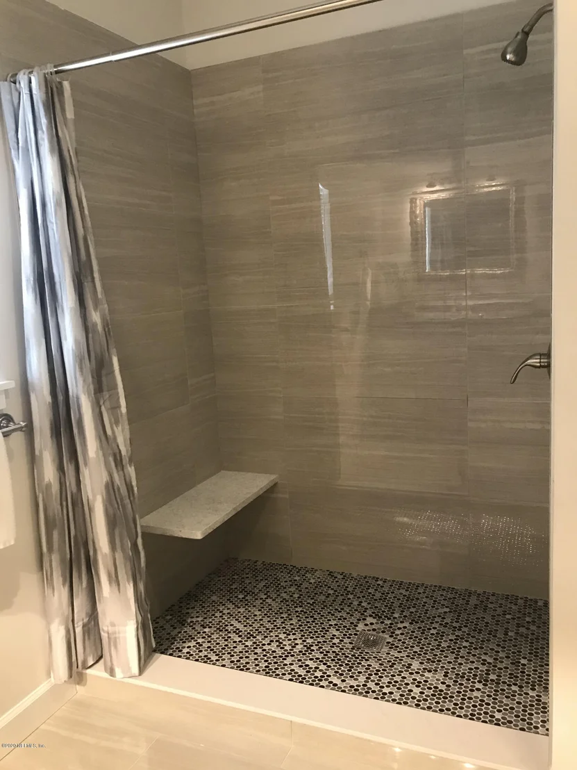 Photo of 274 SARA Drive