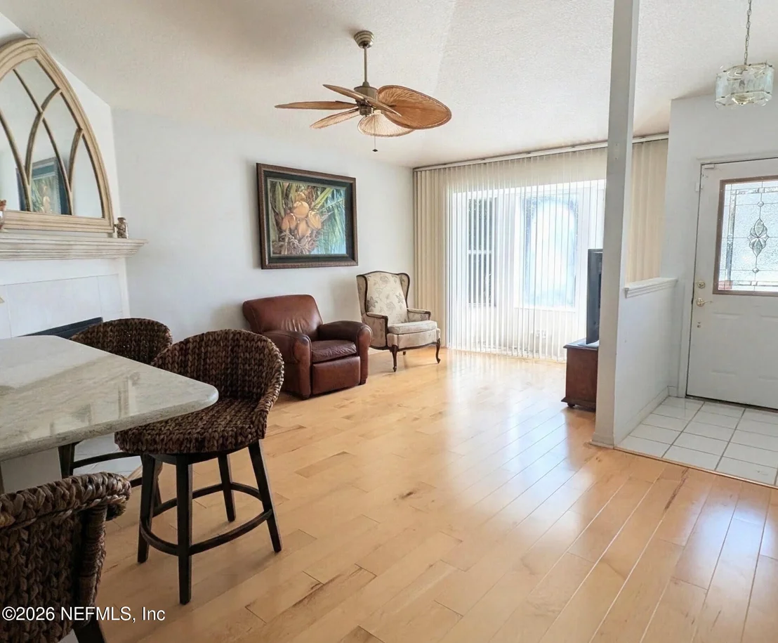 Photo of 104 D Street